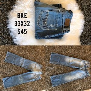Men’s buckle jeans